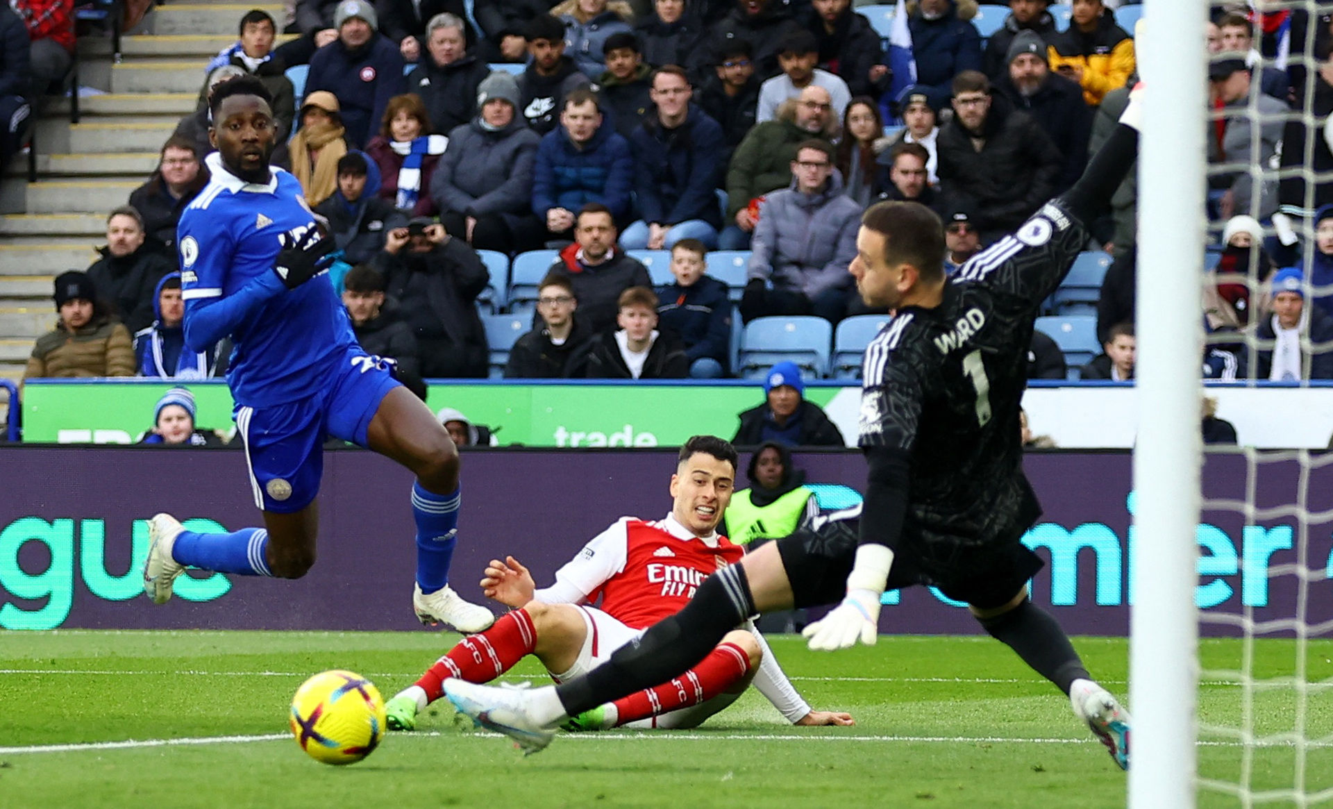 而伊萨克作 而伊萨克作